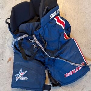 Bauer Navy Hockey Pants with Patriots Emblem youth medium